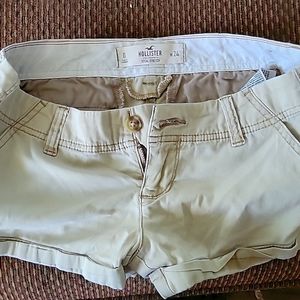 Hollister khaki shorts
